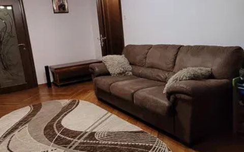 3 Camere de inchiriat | Dristor | Centrala proprie | Metrou