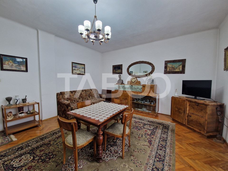 Apartament central 4 camere spatiu comercial garaj si pivnita Sibiu – fotografia 4 din 16