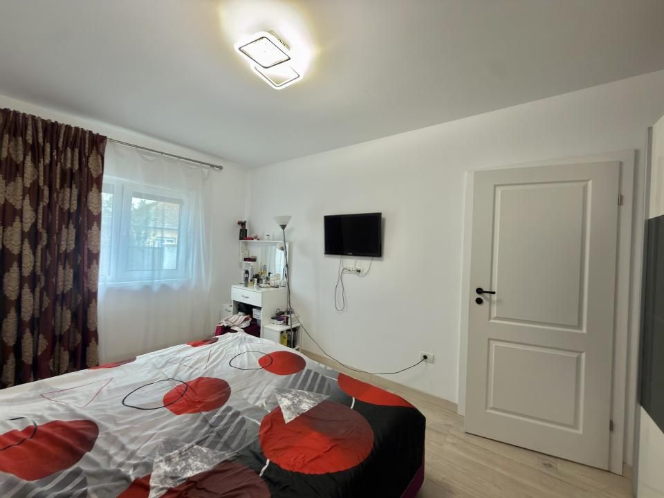 Duplex cu 5 camere, 140mp utili, 300mp teren in Utvin – fotografia 6 din 18