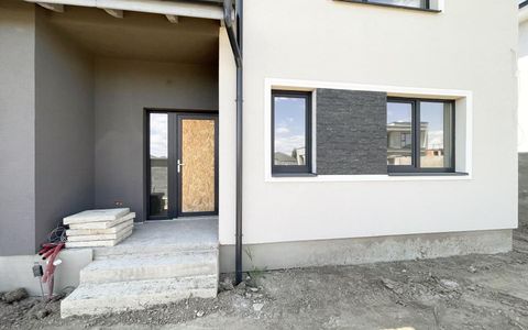 Duplex 4 camere 132mp utili - Mosnita Noua