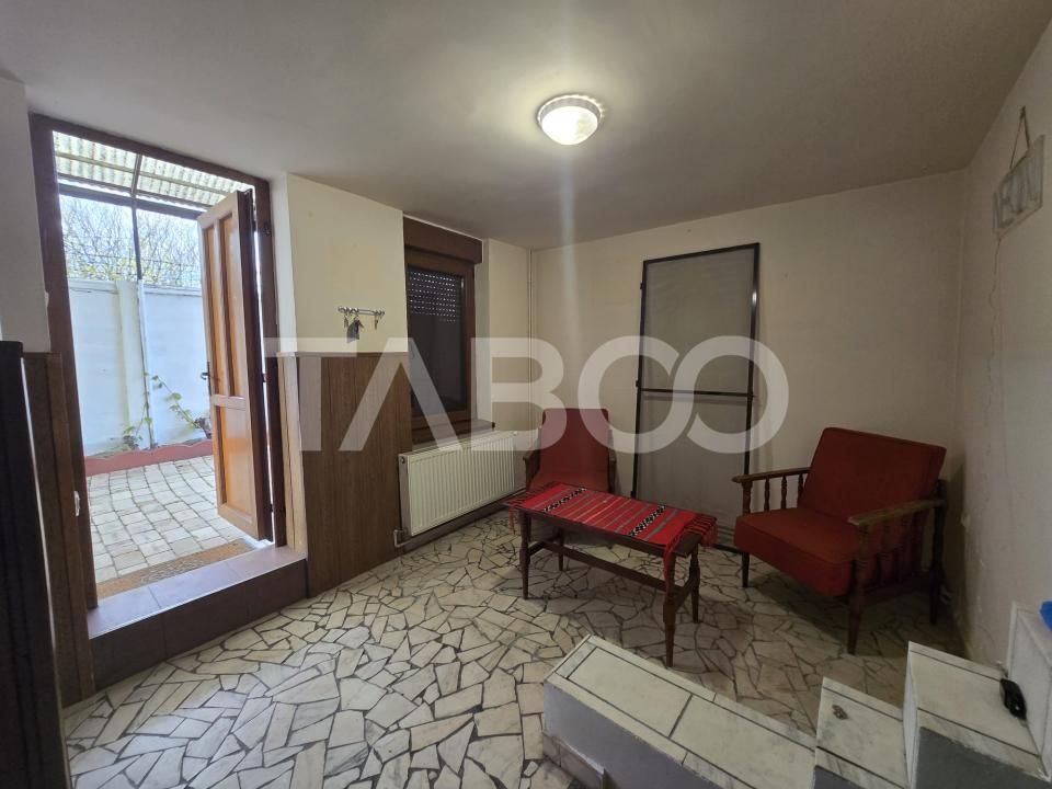Casa individuala de vanzare 120mp 4 camere si curte 1310mp Gusterita – fotografia 24 din 42
