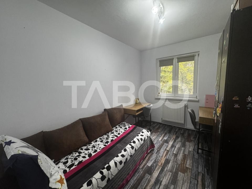 Apartament de inchiriat cu 3 camere balcon etaj 2 Mihai Viteazul Sibiu – fotografia 11 din 14