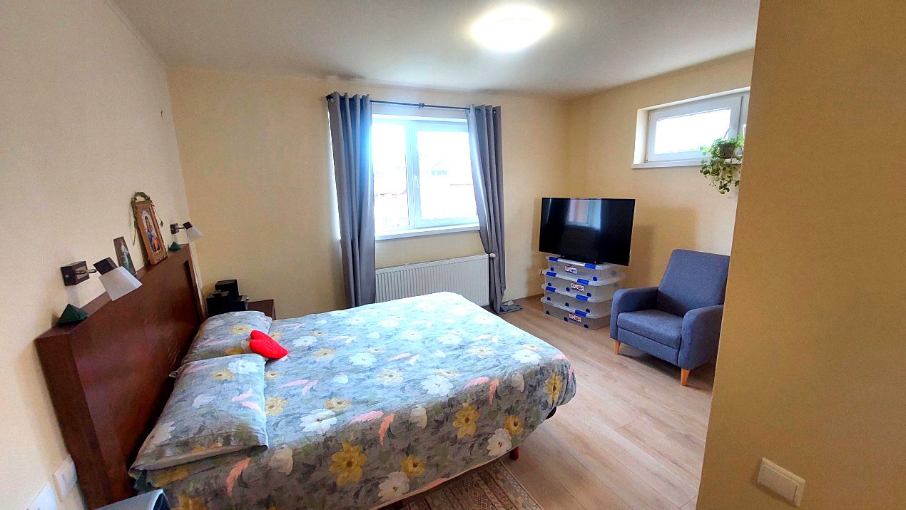 Gospodarie, casa cu 5 camere si 8272 mp teren, in Oarda – fotografia 7 din 23