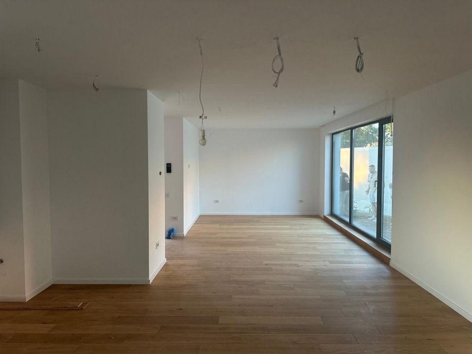 Vilă de vânzare pe malul lacului | in zona Mamaia Nord | 0% Comision – fotografia 16 din 23
