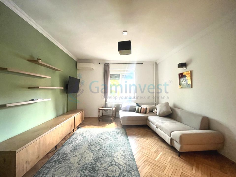 Apartament de inchiriat in Oradea, 2 camere si loc de parcare in zona centrala – fotografia 1 din 10