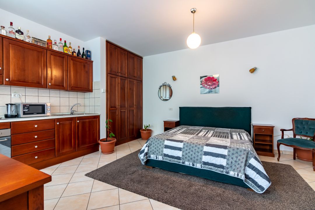 Com0%| Cladire multifunctionala Unirii– Hotel Piri | 9 studiouri independente – fotografia 37 din 49