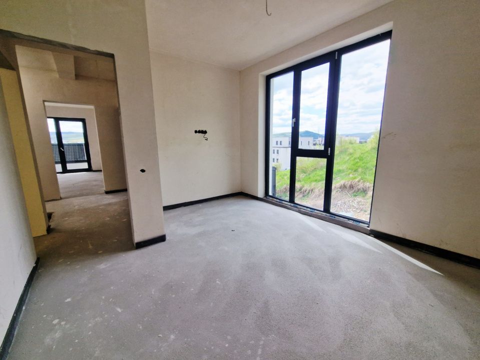 Casa exclusivista cu terasa si vedere panoramica – fotografia 20 din 27