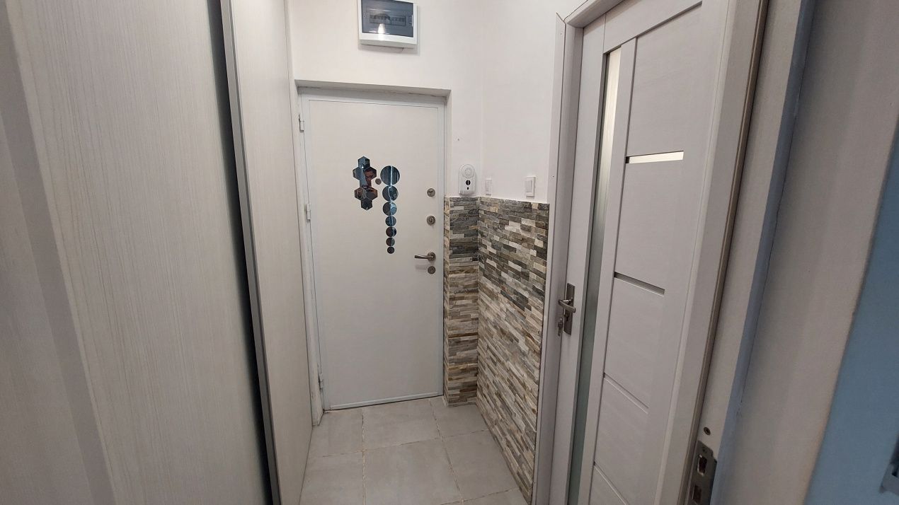 Garsoniera semidecomandata, parter, Cartier Brazda, zona Liceul Titulescu – fotografia 5 din 5