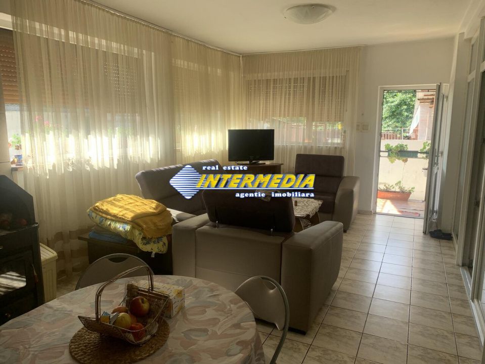Casa de vanzare 5 camere teren aferent 1410 mp cu toate utilitatile zona Oarda – fotografia 32 din 33