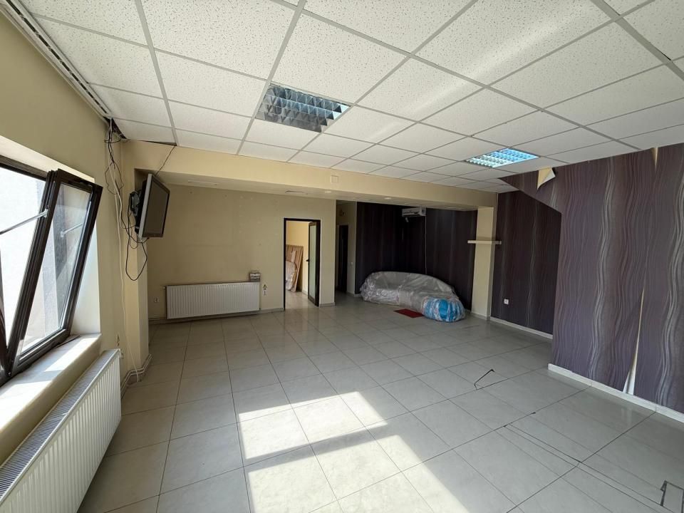 Spațiu Generos și Modern în Cartierul Găvana – Confort și Posibilități Nelimitat – fotografia 25 din 26