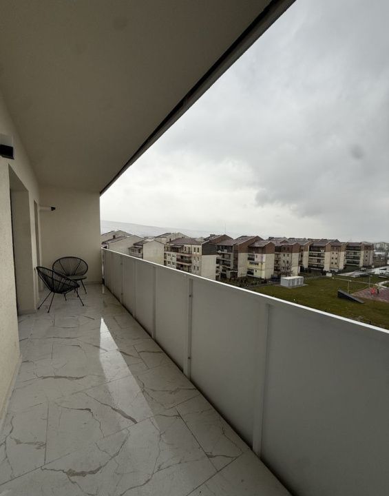 Apartament 52mp, terasa 12mp, Floresti - str Eroilor – fotografia 11 din 11