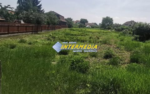 Teren intravilan de vanzare Alba Iulia Zona Partos de 1332 mp cu utilitati