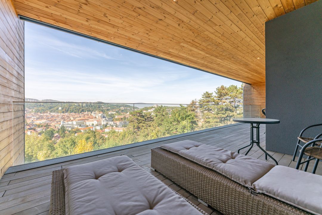 Apartament Exclusivist 204 mp | Vedere Spectaculoasă Centrul Vechi – fotografia 1 din 26