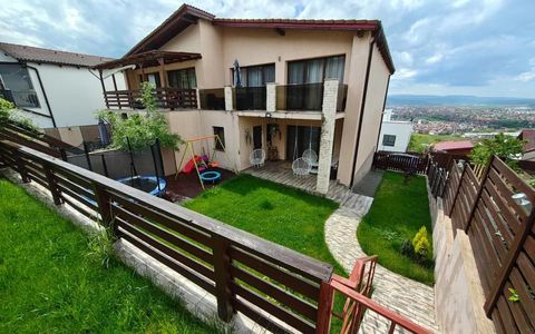 Duplex de vanzare de 140mp , teren 365mp zona : Floresti Narciselor