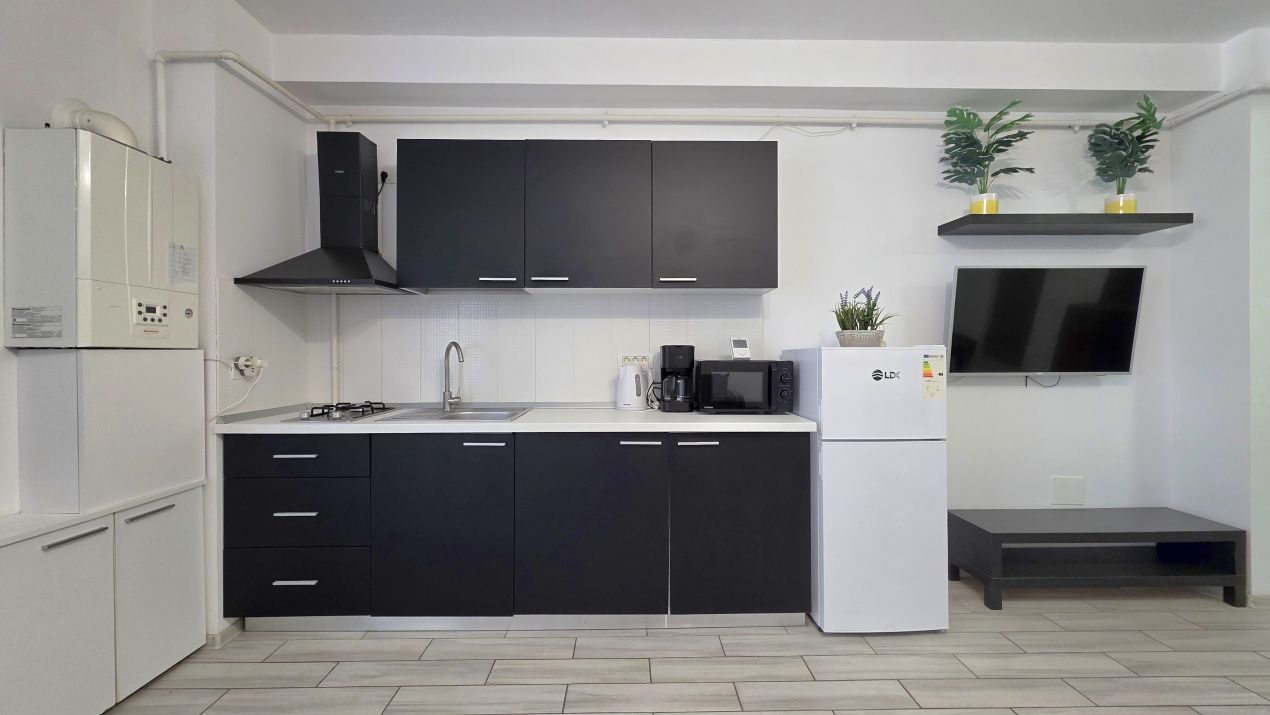 Apartament 2 camere in Mamaia Nord, la 50m de plaja, vedere catre mare – fotografia 5 din 13