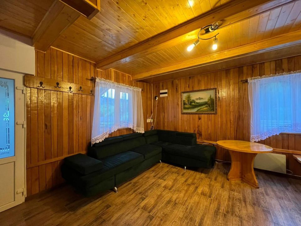 Cabana cu vedere la lac, 8 camere, 200 mp, 1800 mp teren, zona Colibita – fotografia 12 din 34