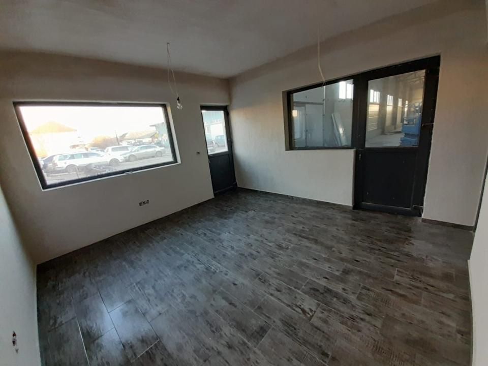 Hala cu 600 mp utili, 4 incaperi de birouri - Mehala – fotografia 3 din 14