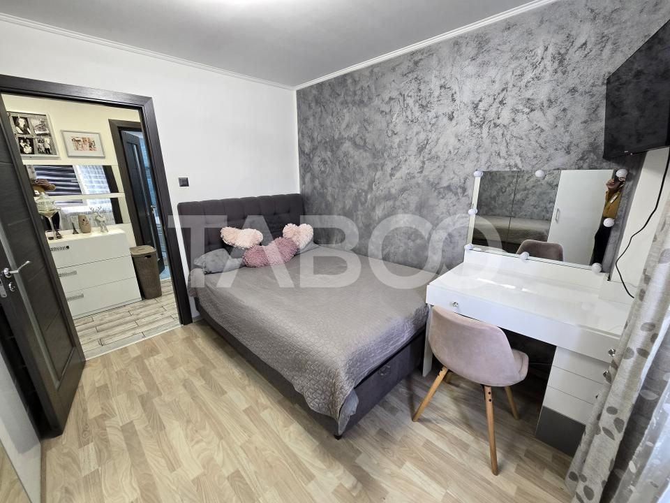 Apartament 3 camere mobilat 2 bai balcon pivnita Mihai Viteazul Sibiu – fotografia 14 din 18
