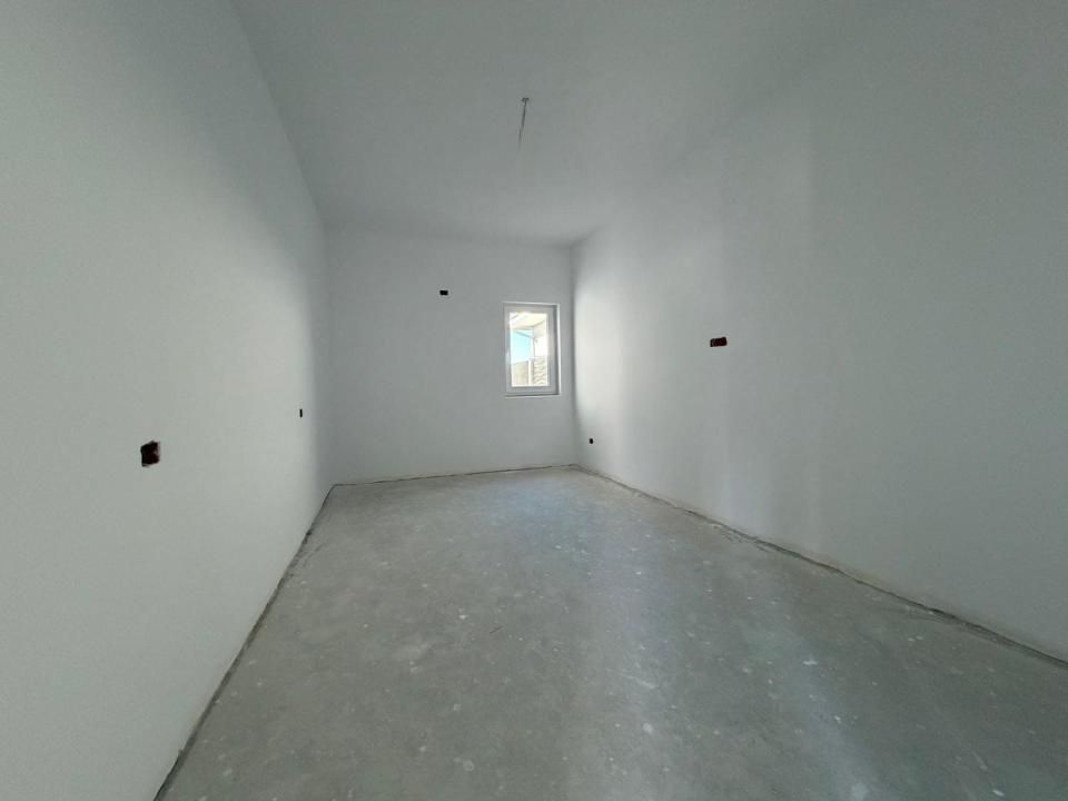 Duplex in Covaci | Toate utilitatile | Parter | Curte generoasa | – fotografia 7 din 12