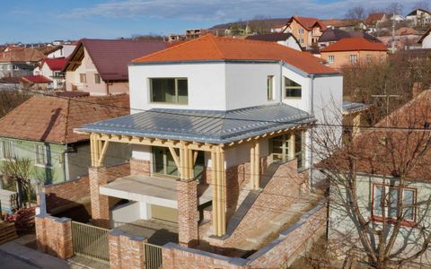 Vilă premium, 238 mp utili, teren 596 mp și garaj | Dâmbul Rotund