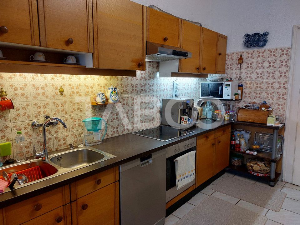 Casa si curte pretabila pentru 2 familii 980 mp teren liber Cisnadie – fotografia 20 din 32