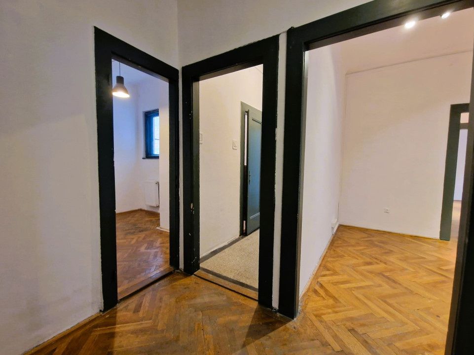 Apartament central cu farmec istoric pe Bulevardul Eroilor – fotografia 10 din 14