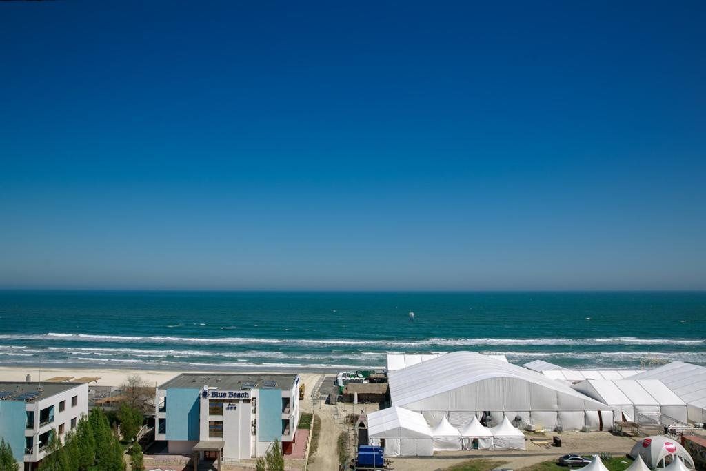 Apartament deosebit Summerland vedere frontala la mare extrasezon – fotografia 13 din 16