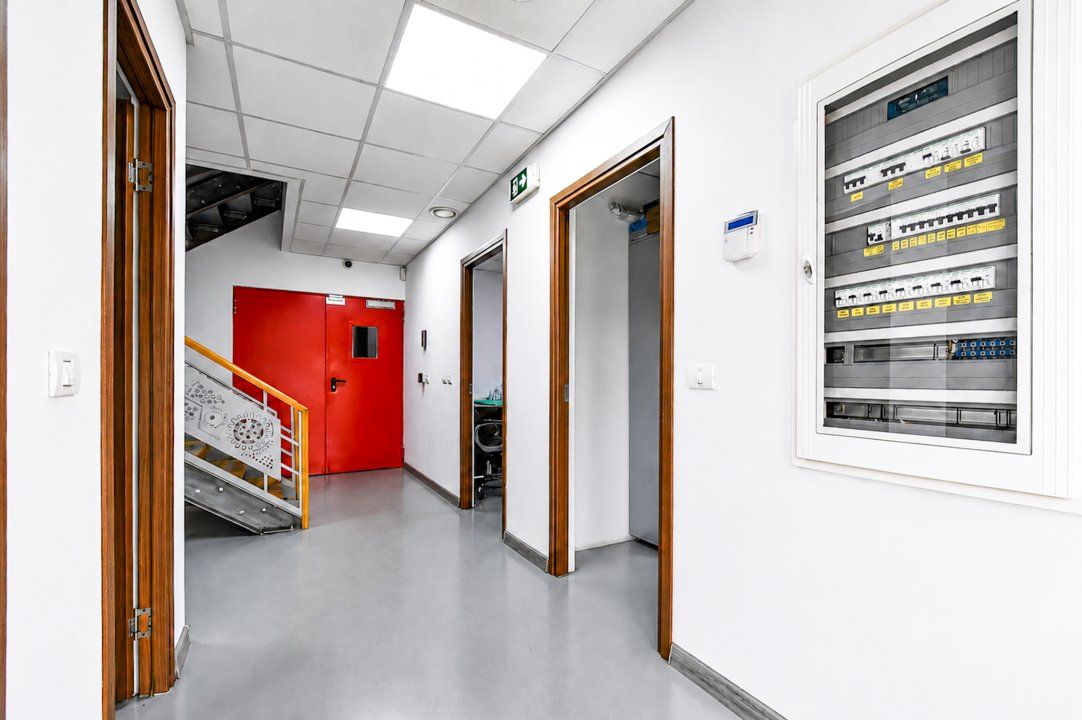 HALĂ MODERNĂ 837 MP - TEREN 4.236 MP - 90 kW – ISU - ACCES TIR – fotografia 8 din 33
