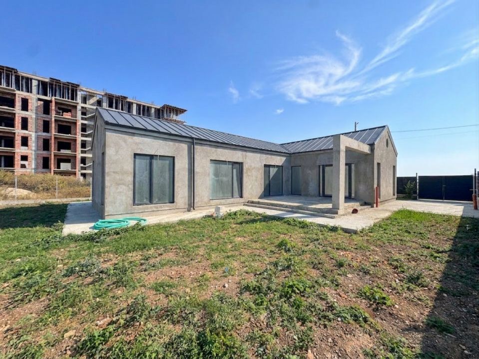 Casa individuala noua | Techirghiol | Curte 600 mp | Poarta acces auto – fotografia 2 din 17