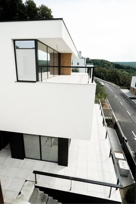 Duplex premium cu garaj, S+P+E, 180mp utili | Europa – fotografia 2 din 7
