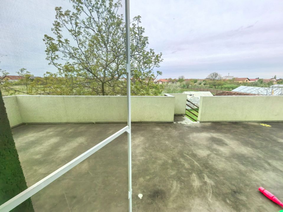 Casa Inedita , 300 mp utili, P+M,  5 bai, 6 dormitoare , 1975 mp teren,  Sacalaz – fotografia 8 din 91