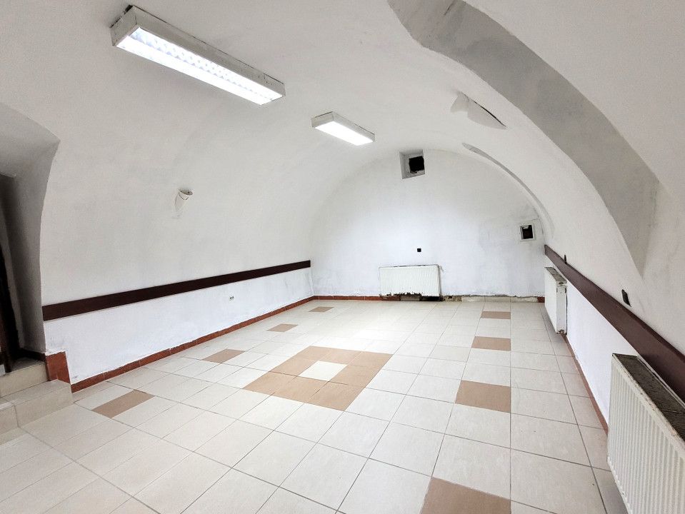 Spatiu cu suprafata generoasa, in centrul Clujului – fotografia 1 din 7