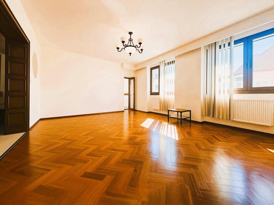 Duplex 3 camere , garaj/boxe incluse, lângă Grădina Botanică – Cotroceni – fotografia 2 din 13