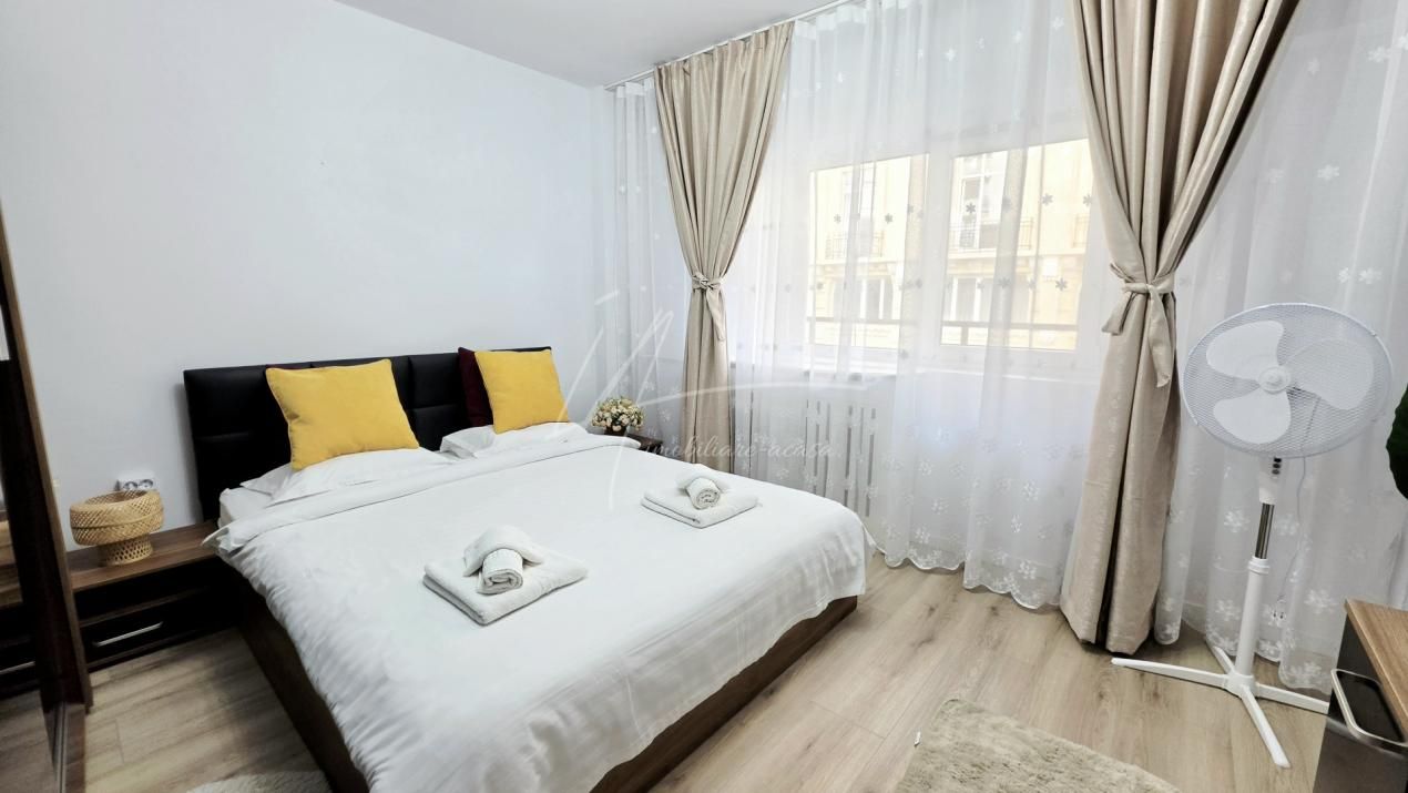 Eleganta urbana la Piata Unirii. O adresa, doua experiente de locuire – fotografia 3 din 60
