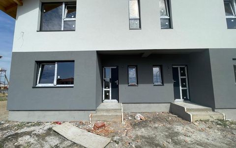 Duplex 4 camere, toate utilitatile - Mosnita Veche