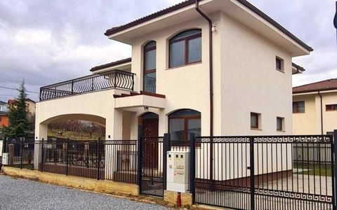 Casa individuala cu CF, constructie premium