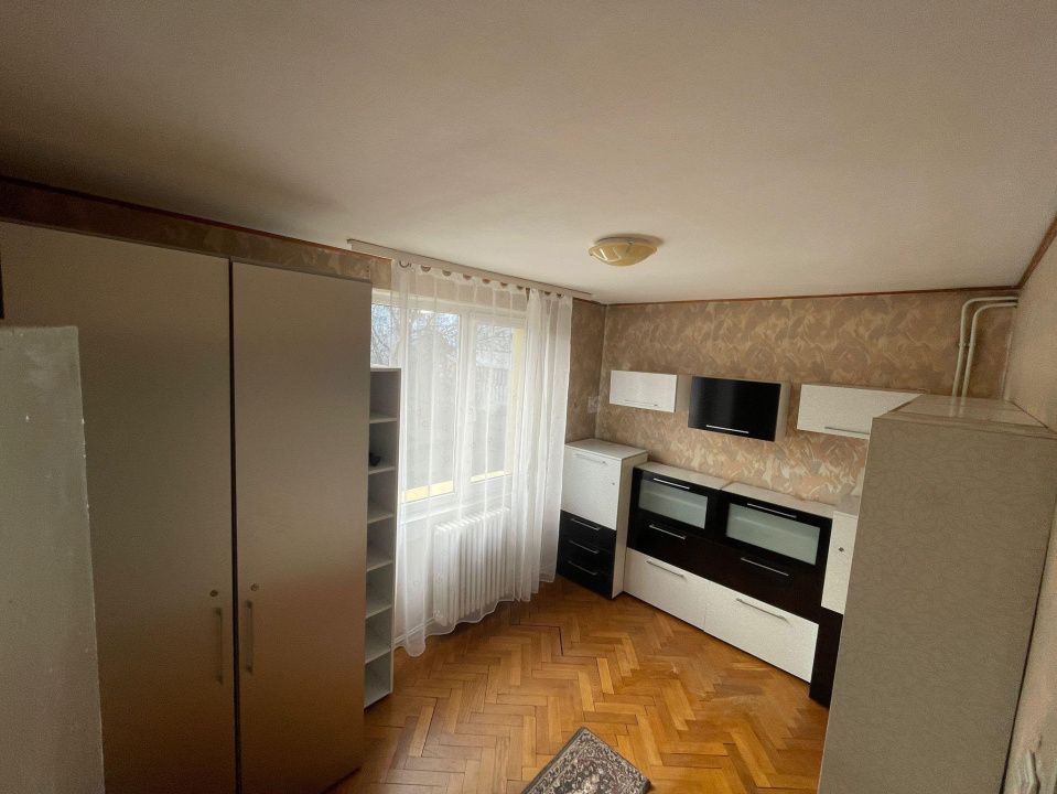 Apartament cu 4 camere de vânzare - Reghin - etaj 1 – fotografia 3 din 10