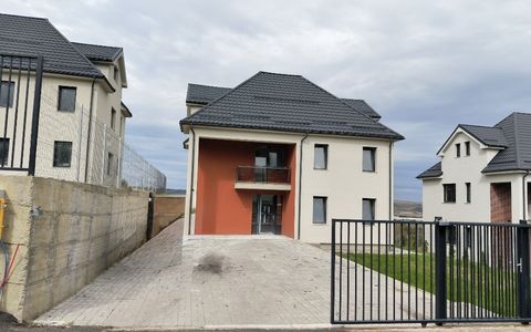 Comision 0% Casă individuală în Dezmir .