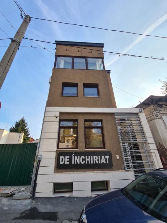 VILĂ DE ÎNCHIRIAT - ZONA VICTORIEI BUZEȘTI – fotografia 1 din 23