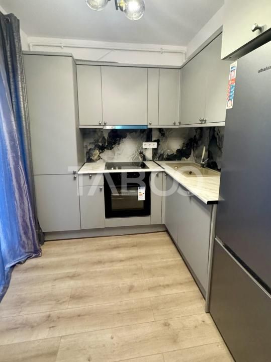 Casa cu 4 camere la cheie terasa panoramica si curte in Floresti – fotografia 3 din 14