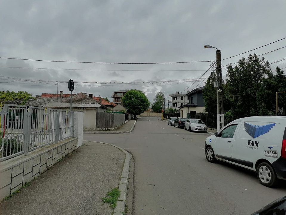 Teren de vanzare in Palazu Mare zona BIserica – fotografia 2 din 8