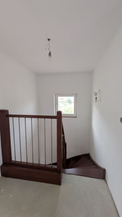 GURA RÂULUI | CASĂ PE 3.046 MP, CU O PRIVELIȘTE DIFERITĂ LA FIECARE FEREASTRĂ – fotografia 35 din 51