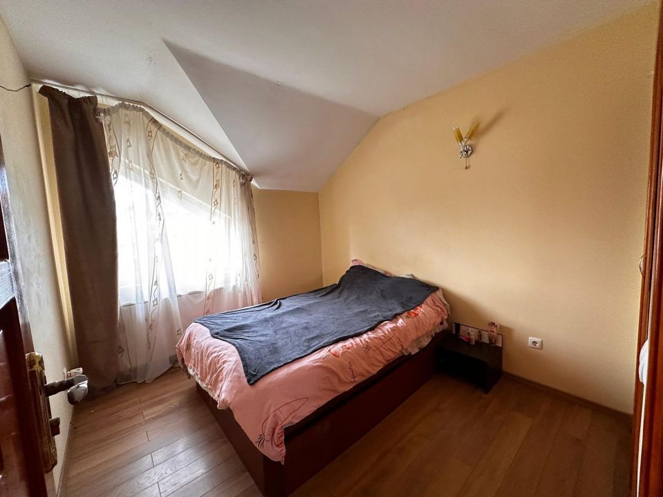 Casa in Centru finisata, mobilata, utilata complet – fotografia 16 din 26