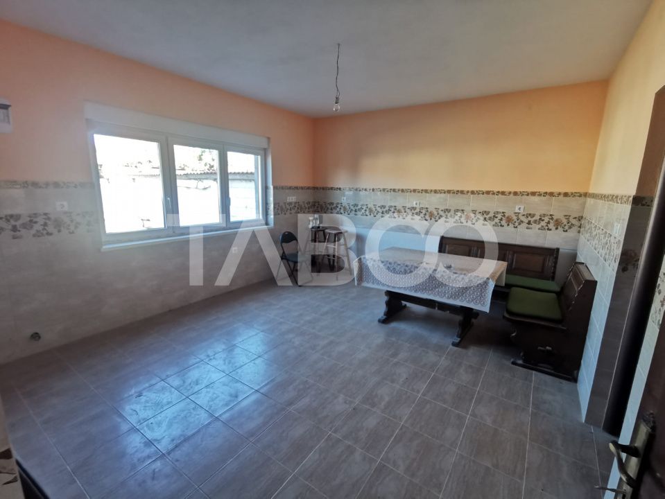 Casa individuala cu 5 camere in localitatea Miercurea Sibiului – fotografia 5 din 10
