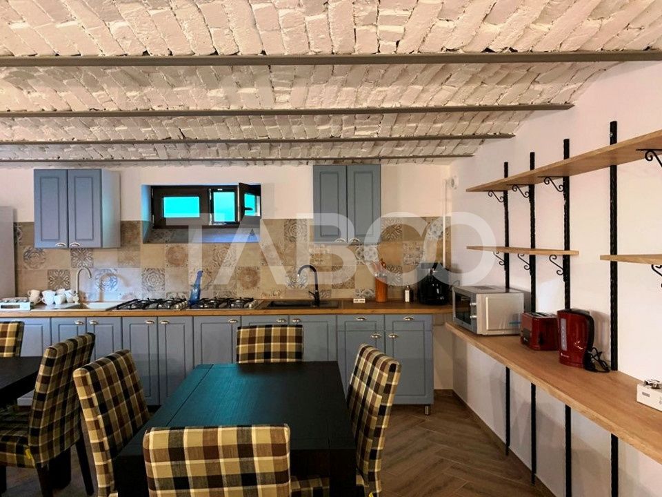 Pensiune moderna 5 camere 256 mp utili in Sibiu zona Orasul de Jos – fotografia 5 din 24