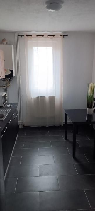 Apartament cu 2 camere mobilat si utilat- zona Balcescu – fotografia 3 din 6