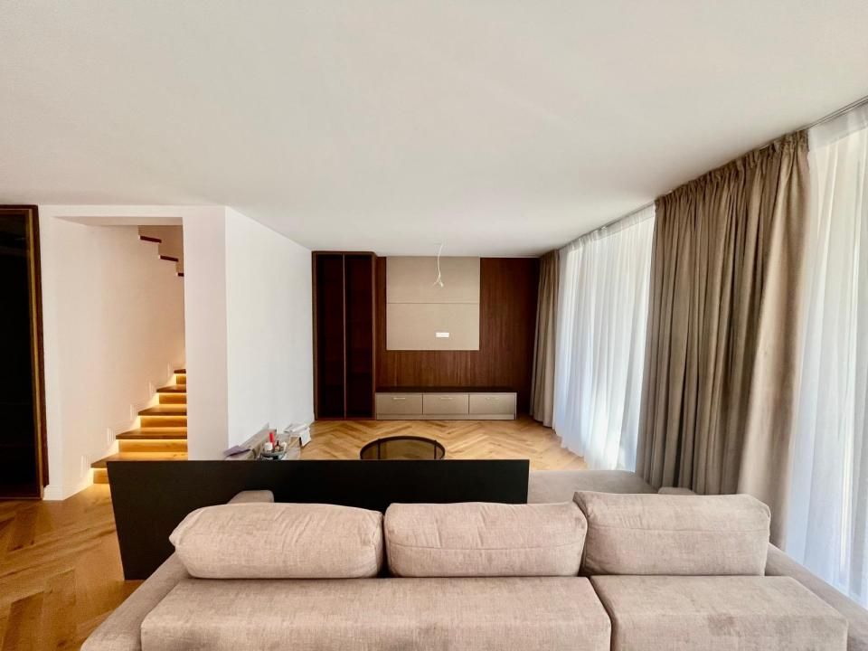 Vila 4 camere | Pipera Lake-Rond Pipera |2 Locuri Parcare – fotografia 3 din 17