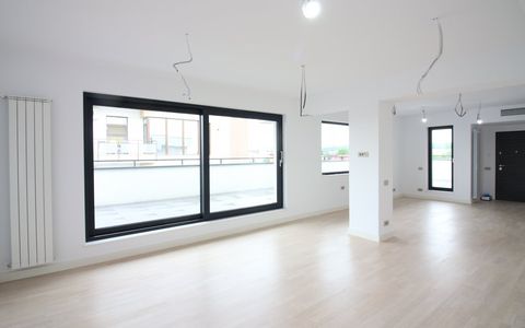 Penthouse 4 camere, 125 mp, 3 bai, terasa 97 mp, etaj 3/3, lift, singur pe etaj