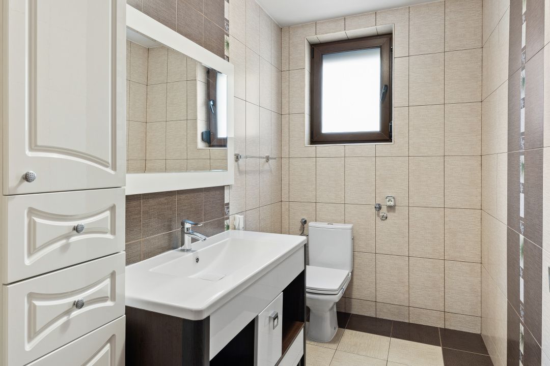 Vila spațioasă 5 camere, 5 băi, Garaj 2 mașini, Zona Primo – poziție excelentă – fotografia 9 din 31