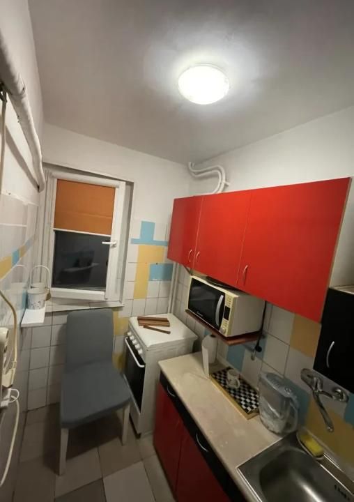 Garsoniera de vanzare | Basarabia | Metrou |  Bloc anvelopat | Mobilat – fotografia 4 din 13